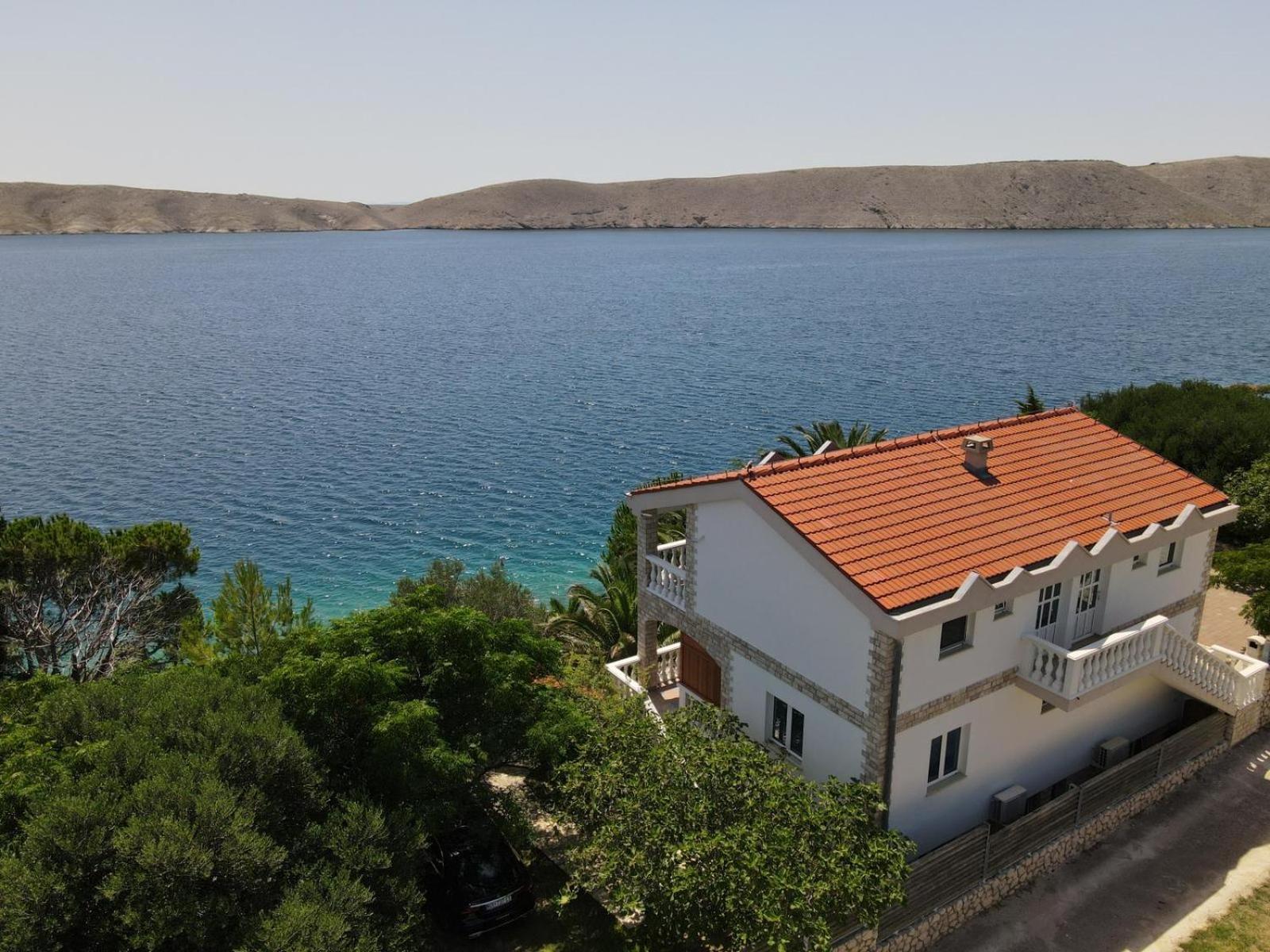 Apartments Horvat On Island Pag Vlašići Bagian luar foto