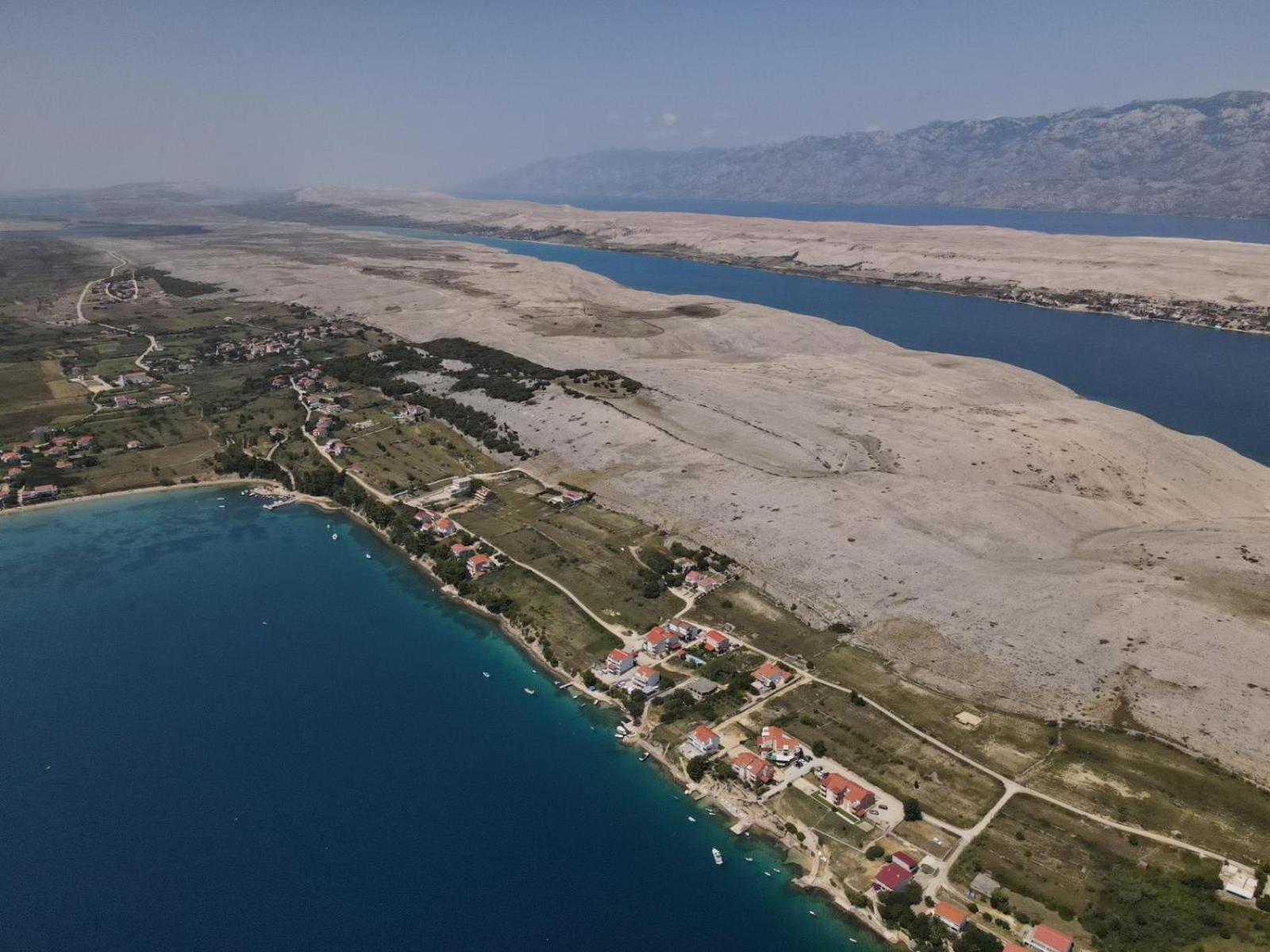 Apartments Horvat On Island Pag Vlašići Bagian luar foto