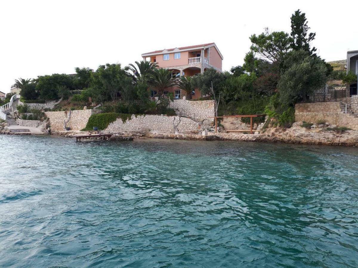 Apartments Horvat On Island Pag Vlašići Bagian luar foto