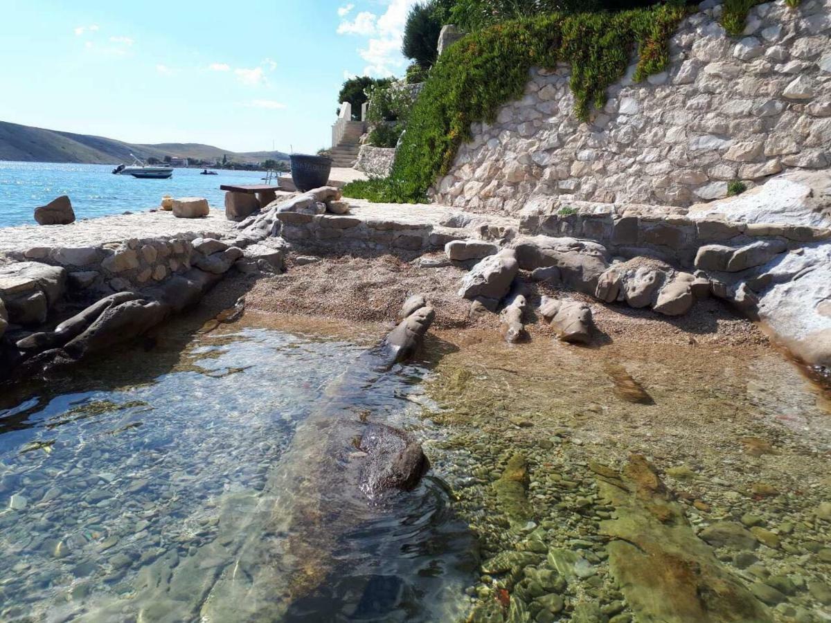 Apartments Horvat On Island Pag Vlašići Bagian luar foto