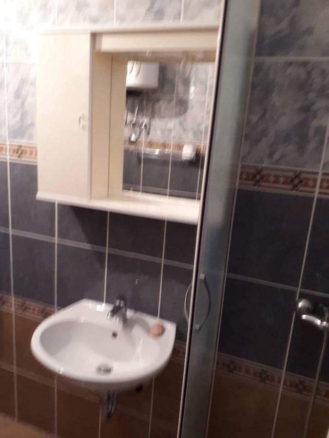 Apartments Horvat On Island Pag Vlašići Bagian luar foto