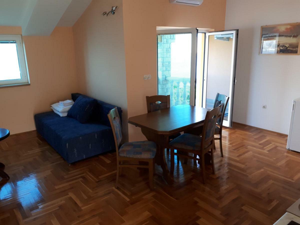 Apartments Horvat On Island Pag Vlašići Bagian luar foto