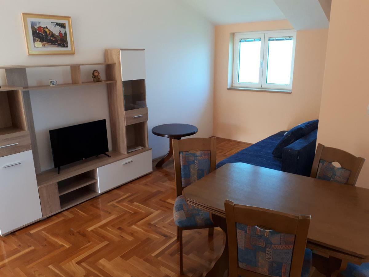 Apartments Horvat On Island Pag Vlašići Bagian luar foto