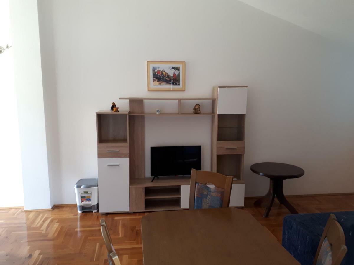 Apartments Horvat On Island Pag Vlašići Bagian luar foto