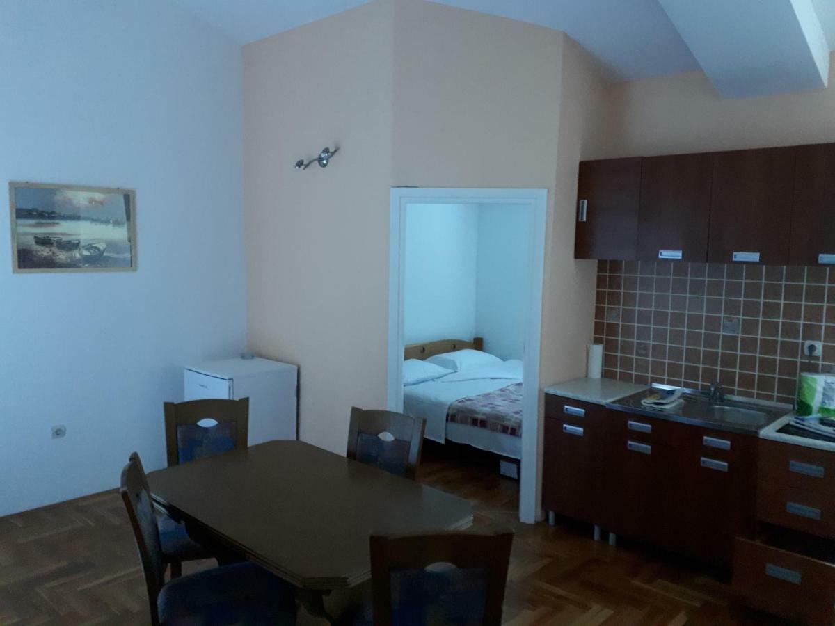Apartments Horvat On Island Pag Vlašići Bagian luar foto